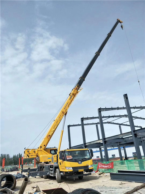 三原县超高层建筑钢结构吊装案例